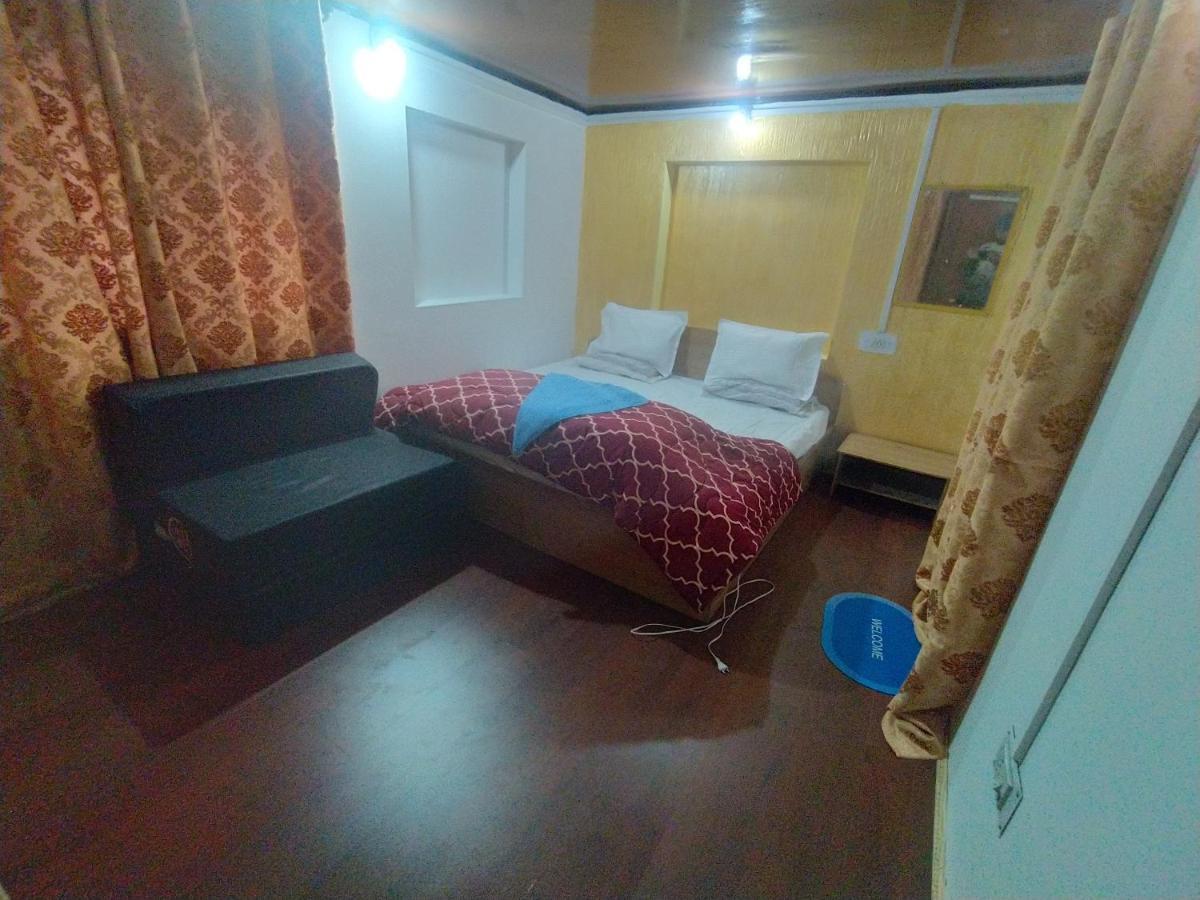Pahalgām Mir Guest House מראה חיצוני תמונה