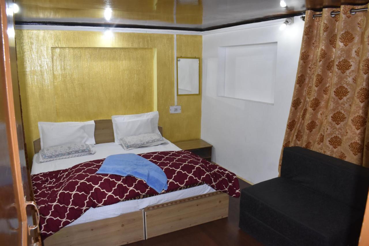Pahalgām Mir Guest House מראה חיצוני תמונה