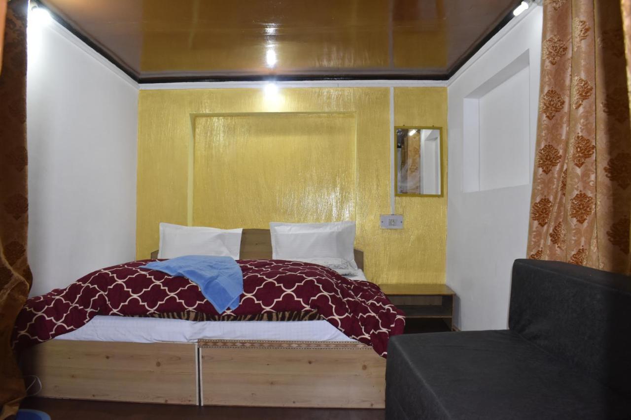 Pahalgām Mir Guest House מראה חיצוני תמונה