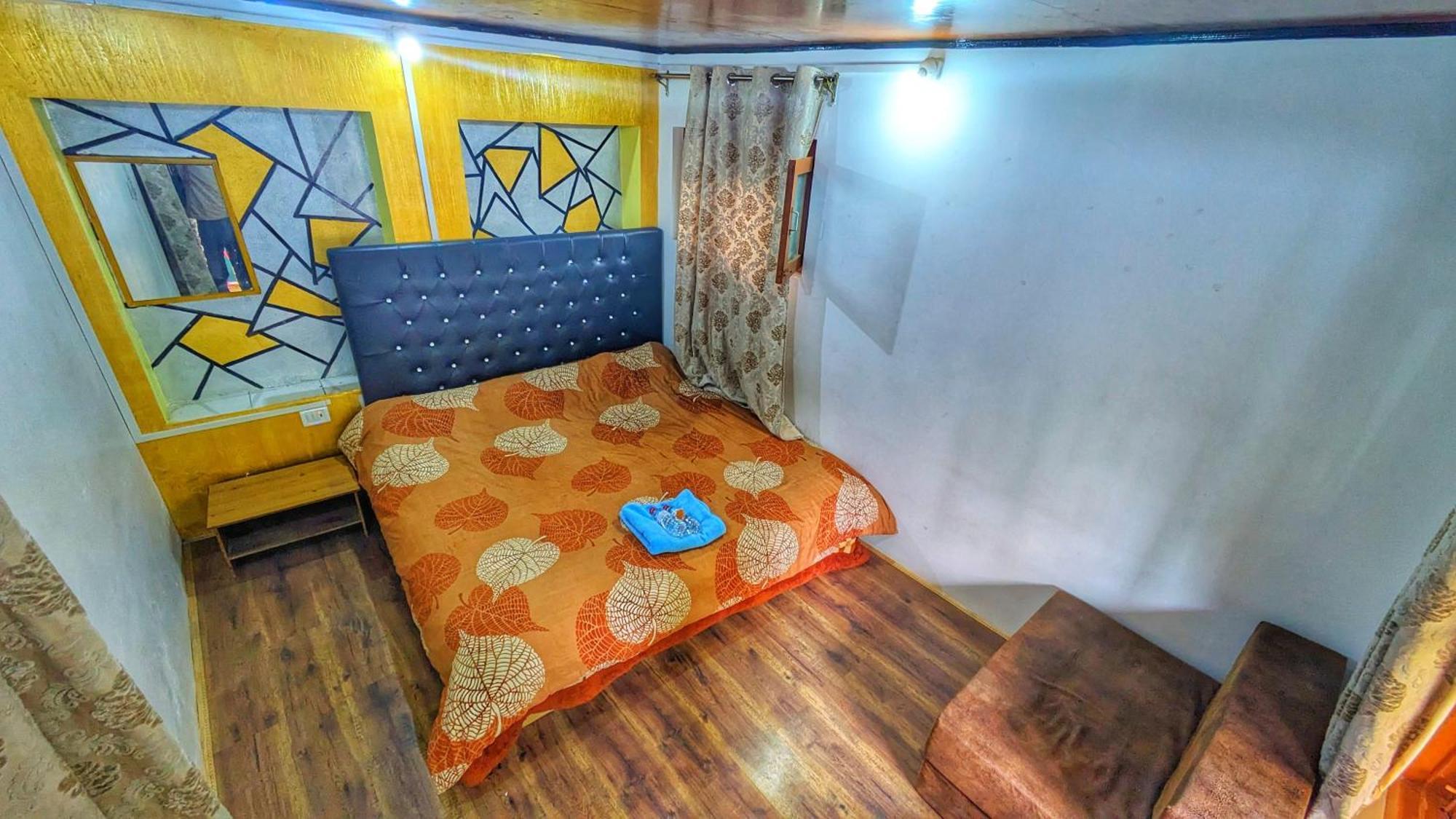 Pahalgām Mir Guest House מראה חיצוני תמונה